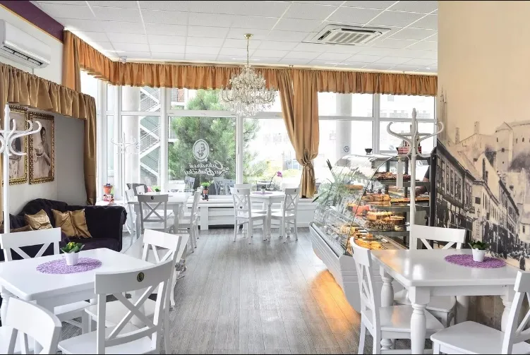 BookNoFees: Café – Cukráreň u Babičky – Bratislava – Grandma’s Patisserie, photo 1