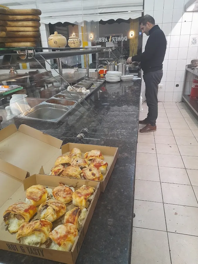 BookNoFees: Restaurant – Efes Grill Dönertaxi & Pizza – Bestwig – Efes Grill Dönertaxi & Pizza, photo 1