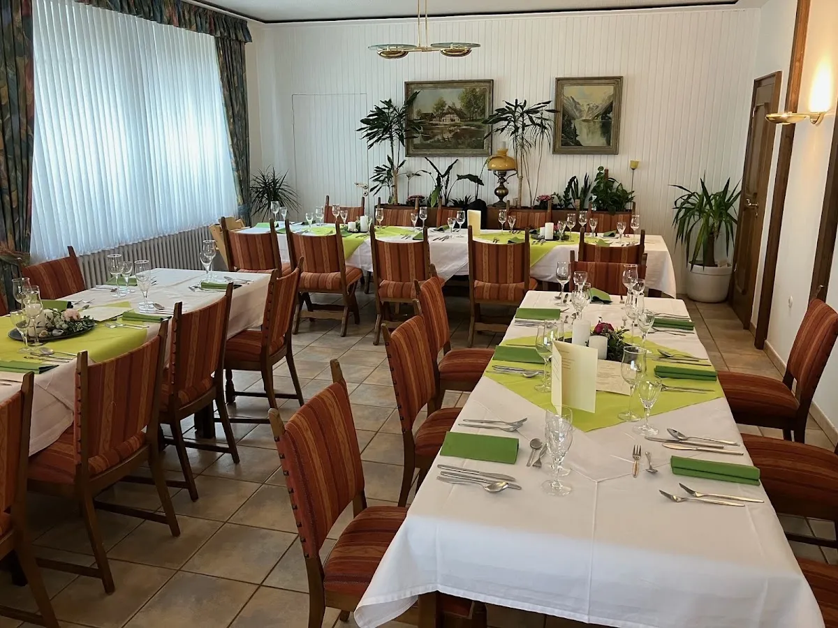 BookNoFees: Restaurant – Königshof – Erwitte – Royal Court, photo 1