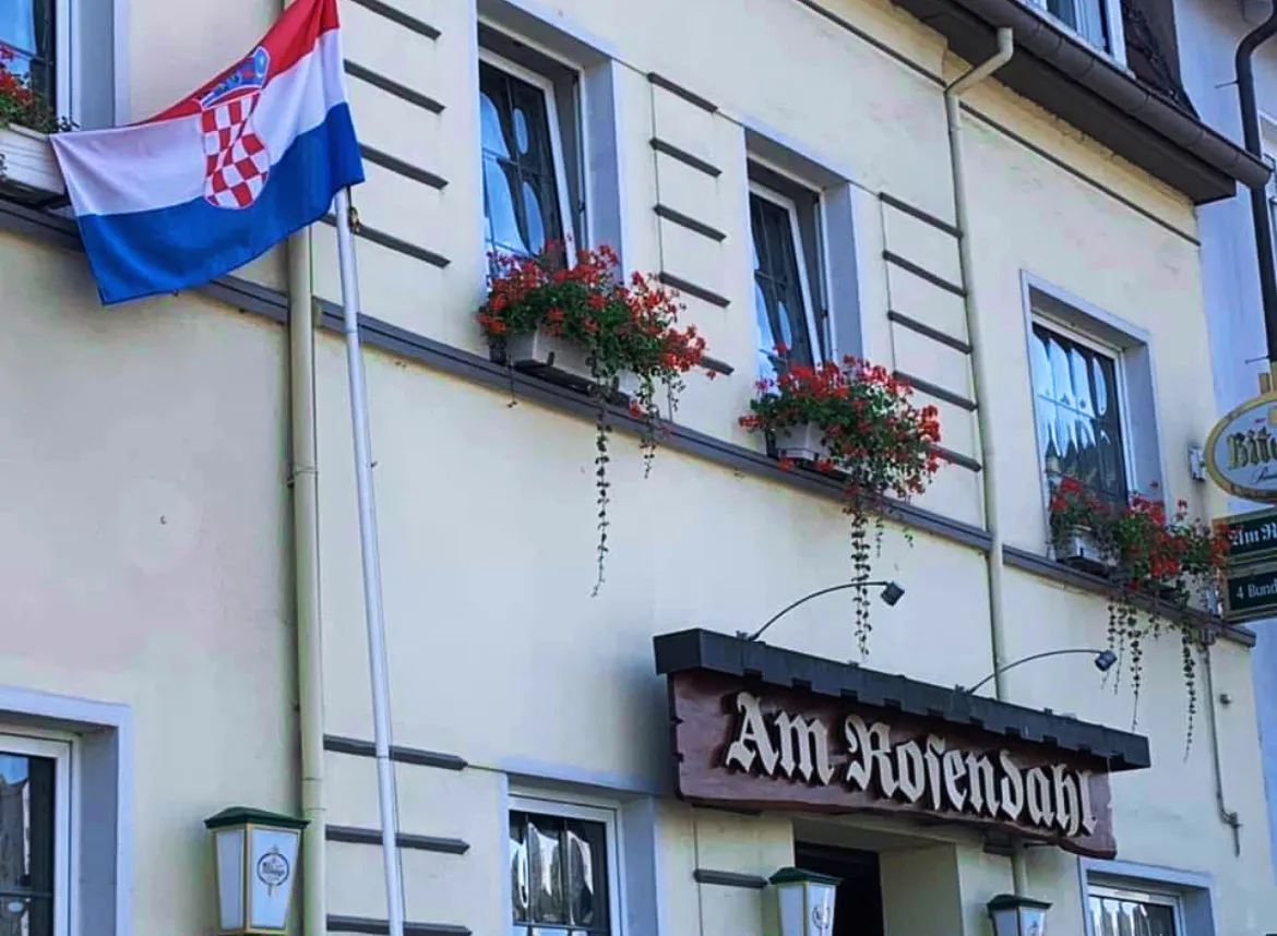 BookNoFees: Restaurant – Gaststätte am Rosendahl – Gevelsberg – Rosendahl Restaurant, photo 1