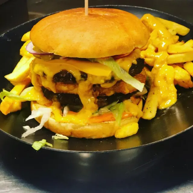 BookNoFees: Restaurant – BABAs Burger & Grillhaus – Meschede – BABA’s Burger & Grillhaus, photo 2
