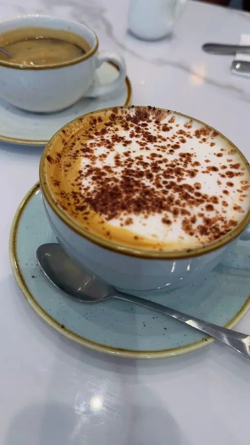 BookNoFees: Café – Beeyond – London – Beyond, photo 3