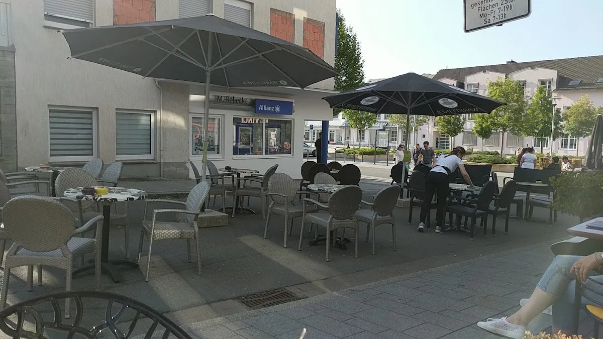 BookNoFees: Restaurant – Eiscafé Cortina – Warstein-Belecke – Eiscafé Cortina, photo 1