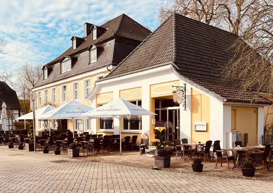 BookNoFees: Café – Parkhotel & Kur-Café Bad Sassendorf – Bad Sassendorf – Parkhotel & Kur-Café Bad Sassendorf, photo 1
