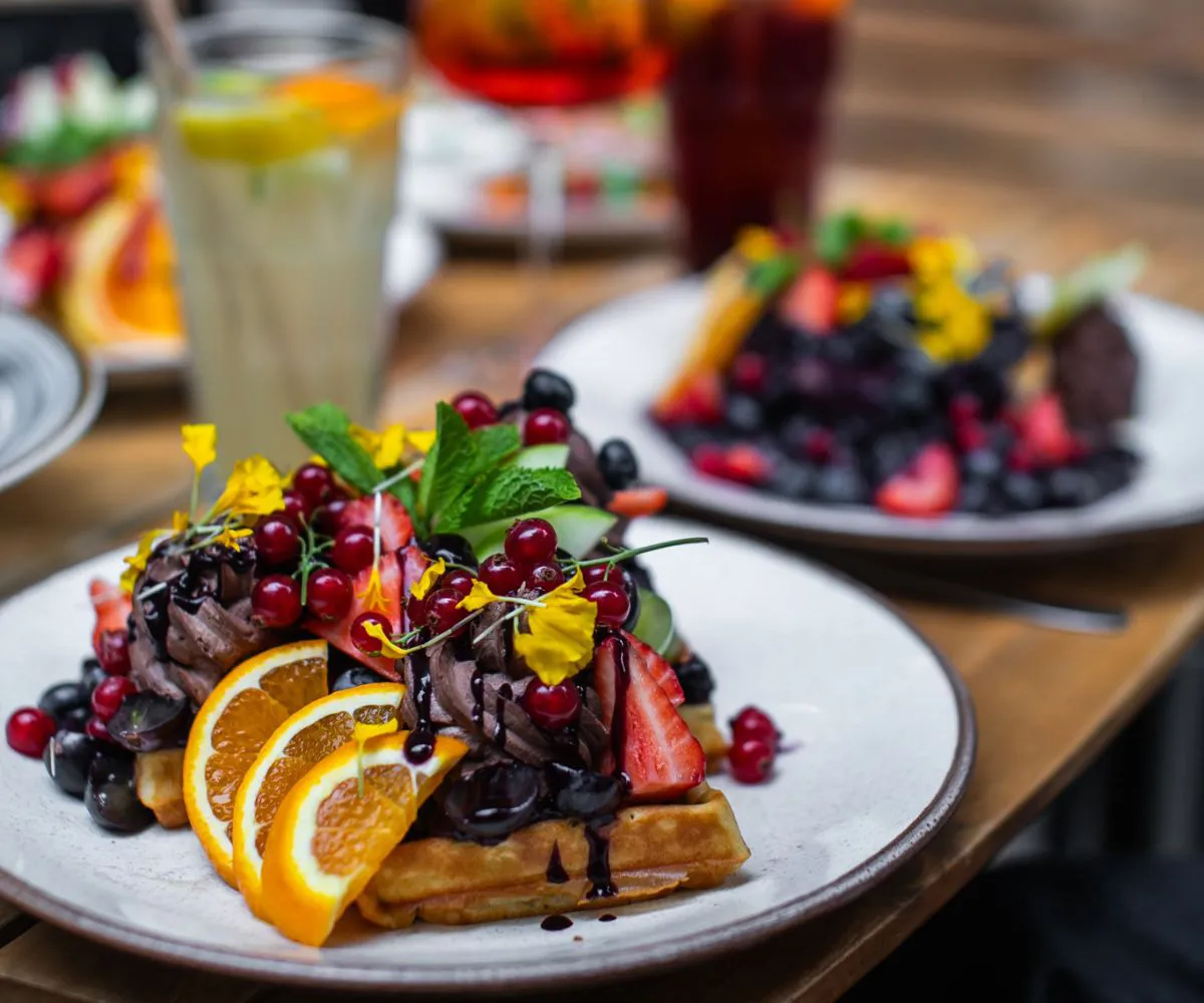 BookNoFees: Café – Blueberry Brunch – Budapest – Blueberry Brunch, photo 1