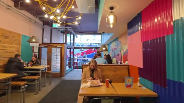BookNoFees: Snack bar – Boojum – Dublin – Boojum, photo 3