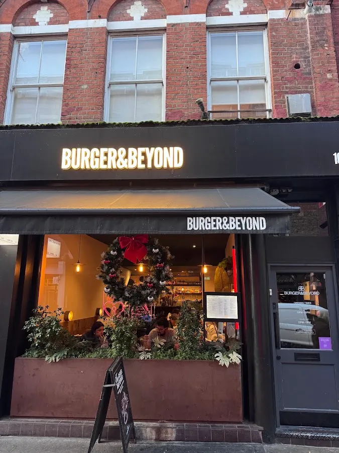 BookNoFees: Restaurant – Burger & Beyond – London – Burger & Beyond, photo 1