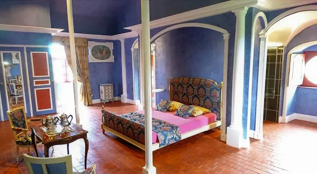 BookNoFees holiday home in Mouret – Room in a castle in Mouret