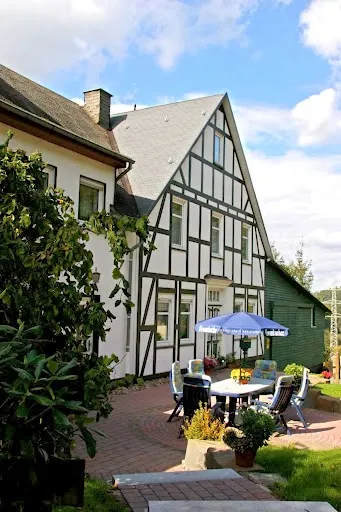 BookNoFees: Restaurant – Baumhoff Jürgen Café Pension – Olpe – Baumhoff Jürgen Café and Guesthouse, photo 2