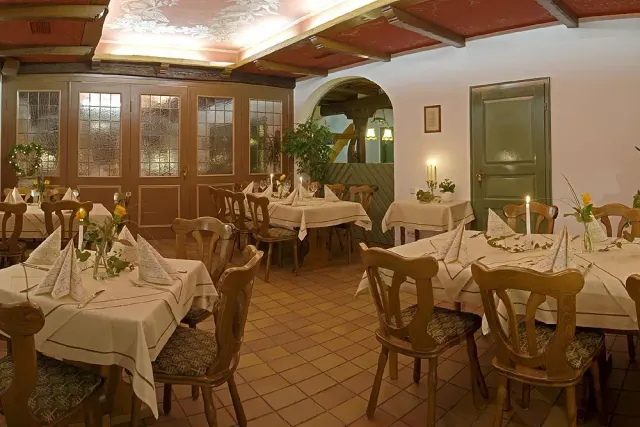 BookNoFees: Restaurant – Gasthof Dollen Hof – Meschede-Eversberg – Gasthof Dollen Hof, photo 2