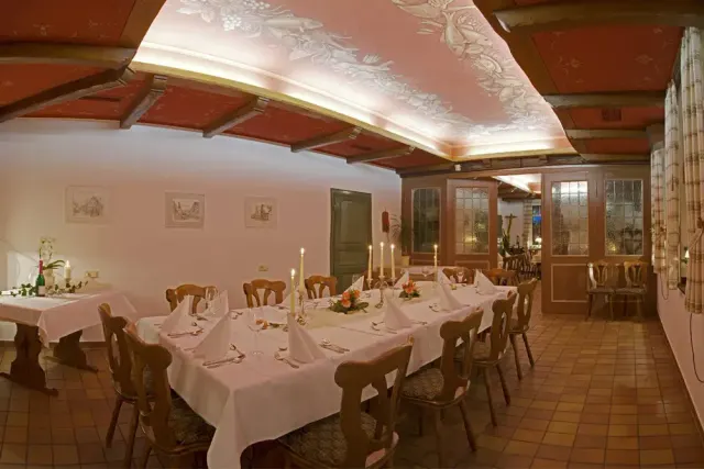 BookNoFees: Restaurant – Gasthof Dollen Hof – Meschede-Eversberg – Gasthof Dollen Hof, photo 3