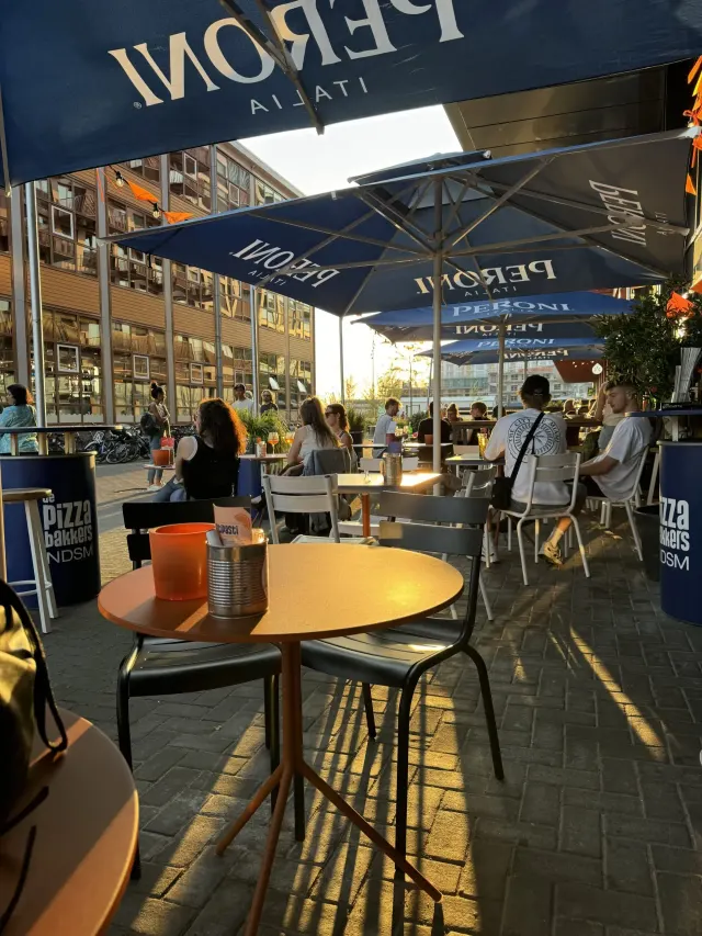 BookNoFees: Restaurant – De Pizzabakkers – Amsterdam – The Pizza Bakers, photo 3