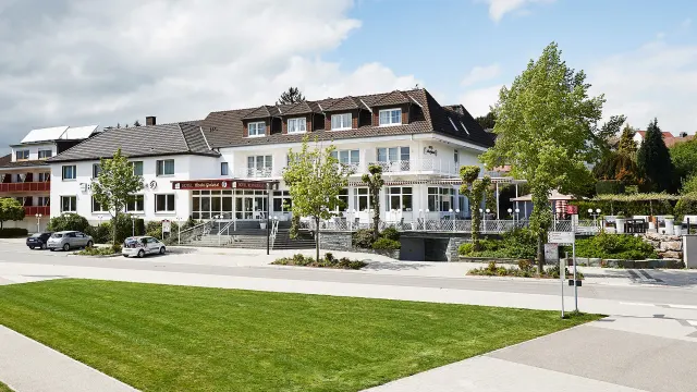 BookNoFees: Restaurant – Hotel Haus Griese – Möhnesee-Körbecke – Hotel Haus Griese, photo 2