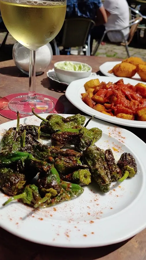 BookNoFees: Restaurant – Locanta Tapas Bar Gaststätte – Schwerte – Locanta Tapas Bar Restaurant, photo 3