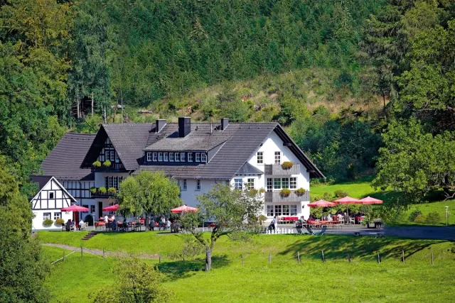 BookNoFees: Landgasthof | Café Gut Ahe, Kirchhundem
