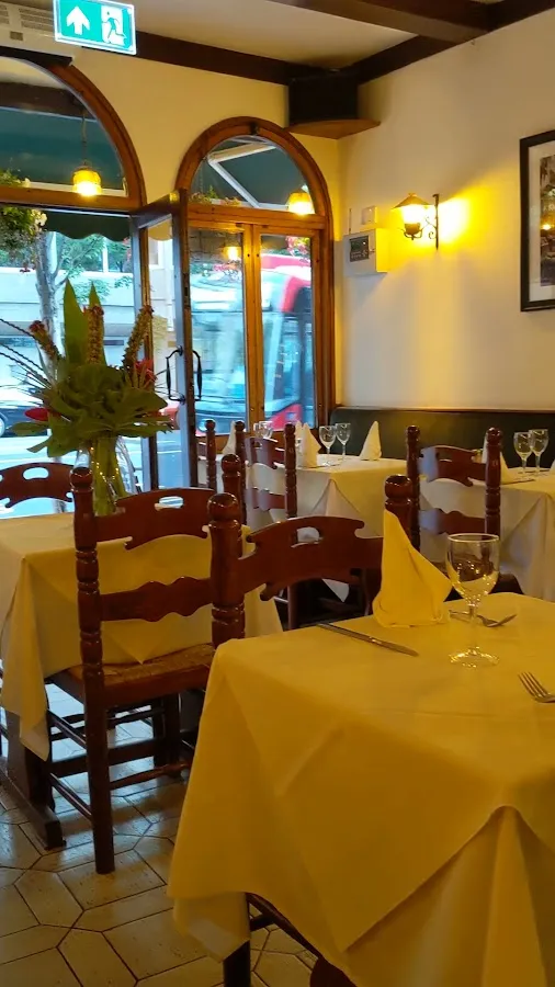 BookNoFees: Restaurant – De Amicis – London – About friends, photo 3