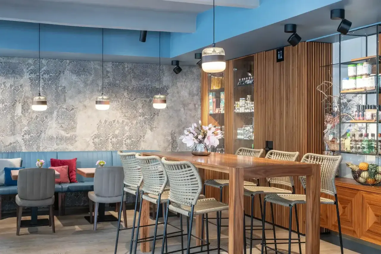BookNoFees: Café – Cafe Perfect Day – Prague – Cafe Perfect Day, photo 1