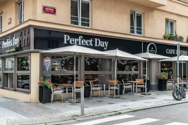 BookNoFees: Café – Cafe Perfect Day – Prague – Cafe Perfect Day, photo 2