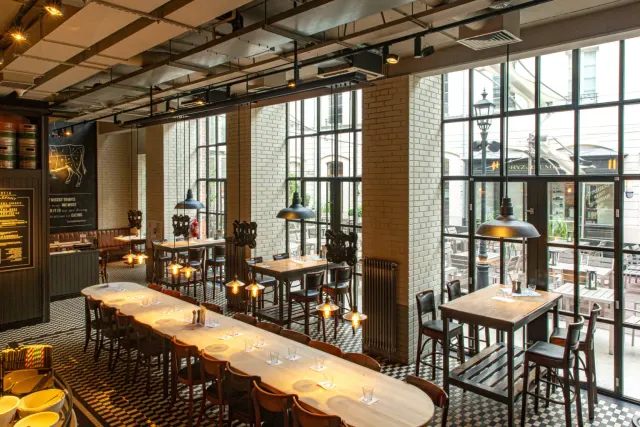 BookNoFees: Restaurant – Der Elefant – Warsaw – The Elephant, photo 2