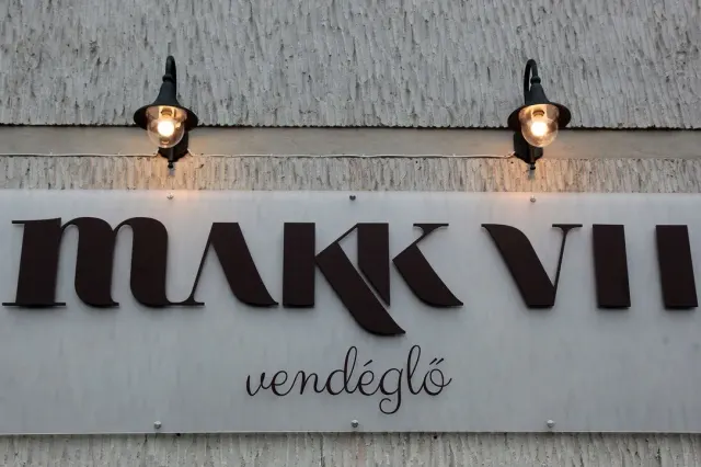 BookNoFees: Restaurant – Makk VII – Budapest – Mack VII, photo 3