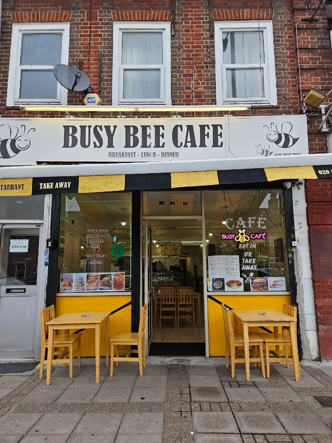BookNoFees: Café – Busy Beez Cafe – London – Busy Beez Cafe, photo 1