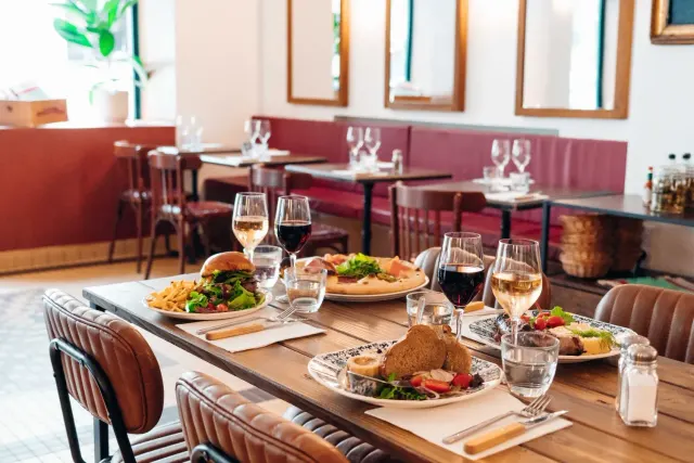 BookNoFees: Restaurant – Botza – Paris – Voice, photo 3