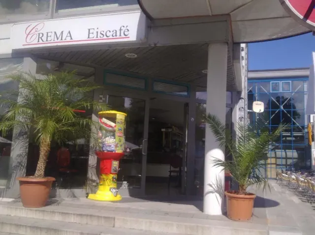 BookNoFees: Eiscafé Crema, Unna