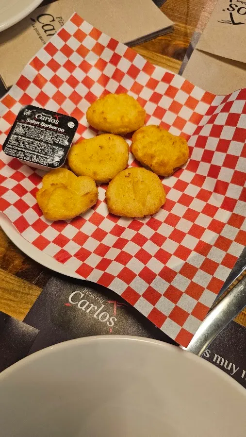 BookNoFees: Restaurant – Pizzería Carlos – Madrid – Carlos’s Pizzeria, photo 2