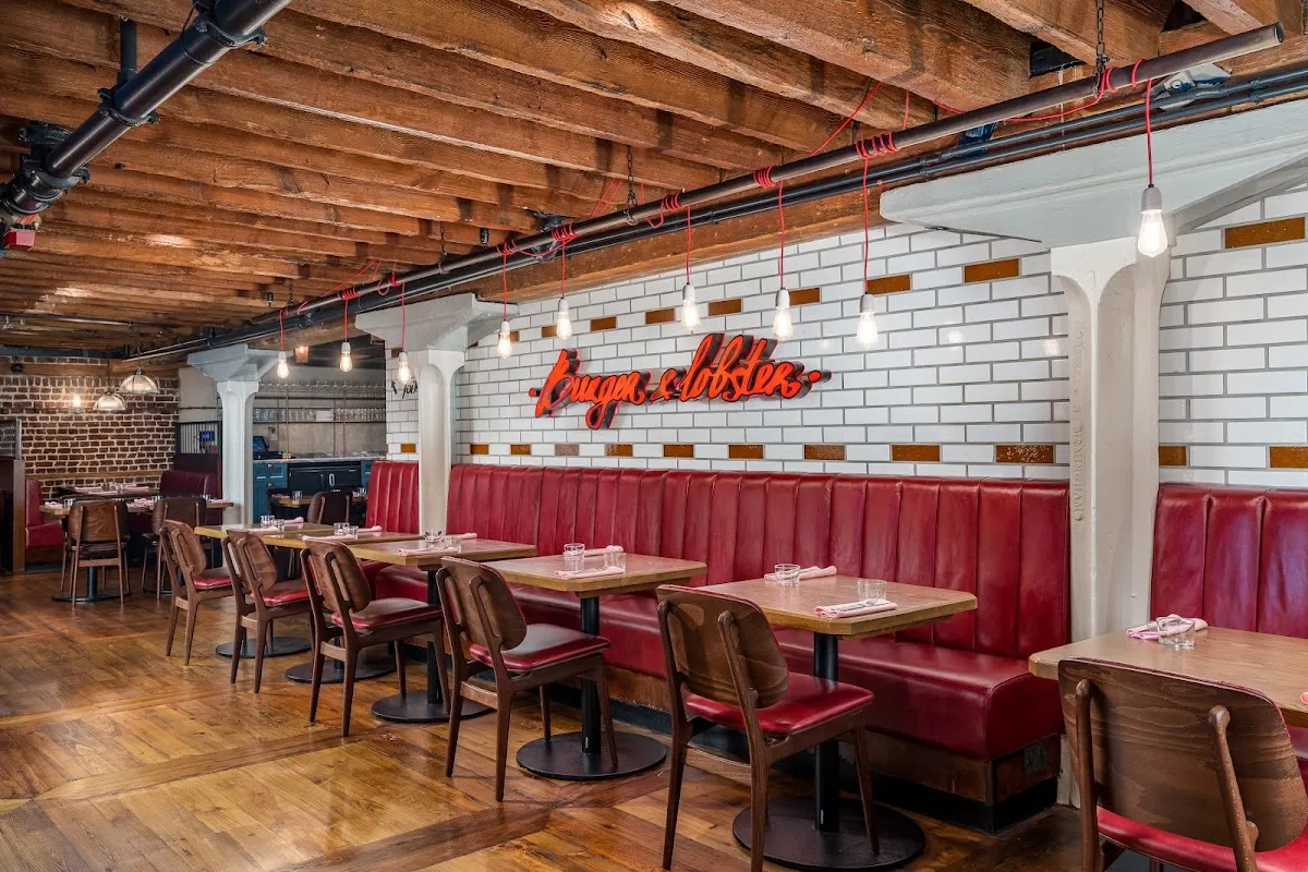 BookNoFees: Restaurant – Burger & Lobster – London – Burger & Lobster, photo 1