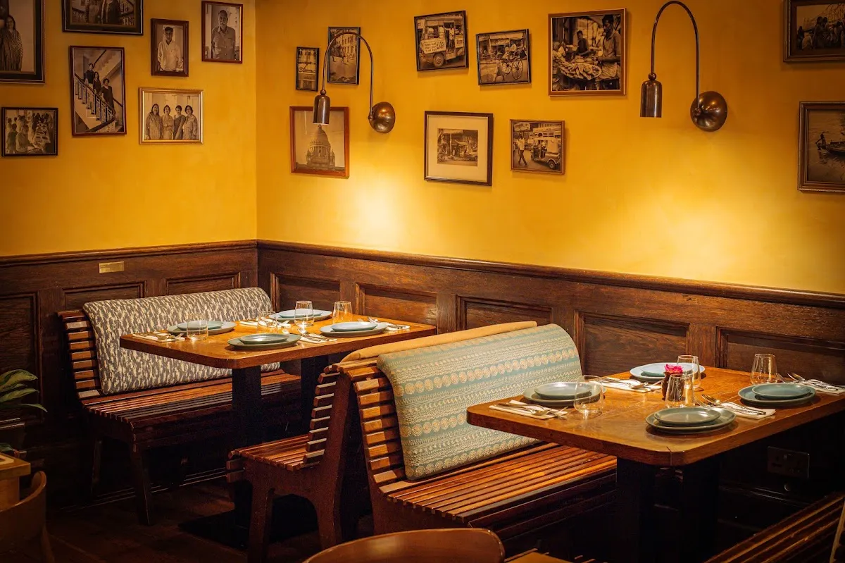 BookNoFees: Restaurant – Darjeeling Express – London – Darjeeling Express, photo 1