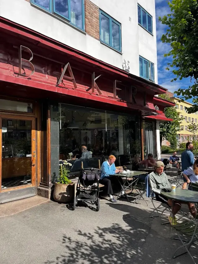 BookNoFees: Café – Åpent Bakeri – Oslo – Open Bakery, photo 2