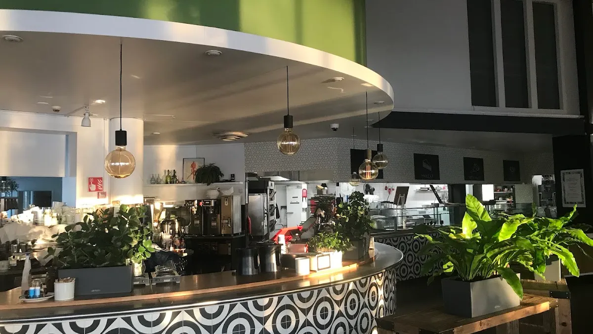 BookNoFees: Café – Café Carusel – Helsinki – Café Carousel, photo 1