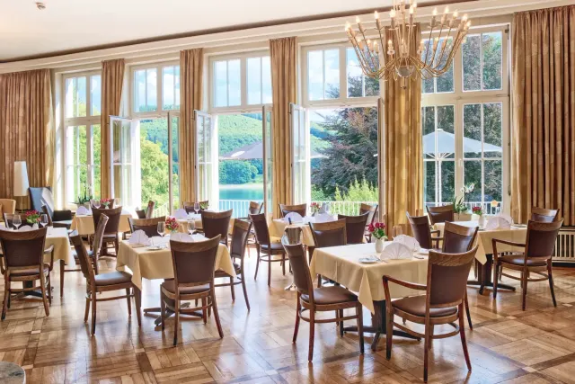 BookNoFees: Restaurant – Welcome Hotel Meschede/Hennesee – Meschede – Welcome to the Hotel Meschede/Hennesee, photo 2