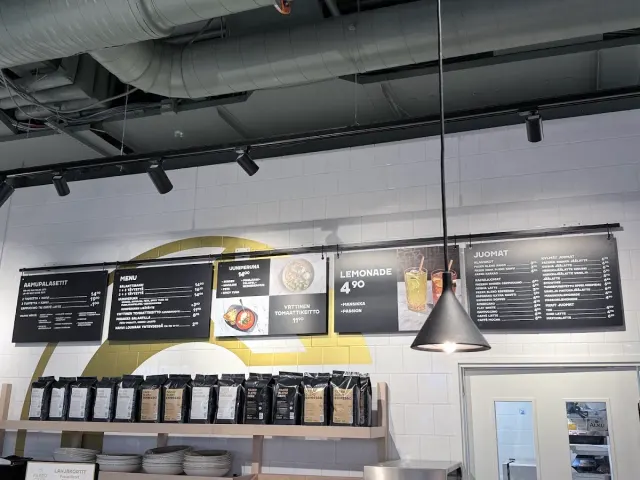 BookNoFees: Café – Fazer Café – Helsinki – Making Coffee, photo 2