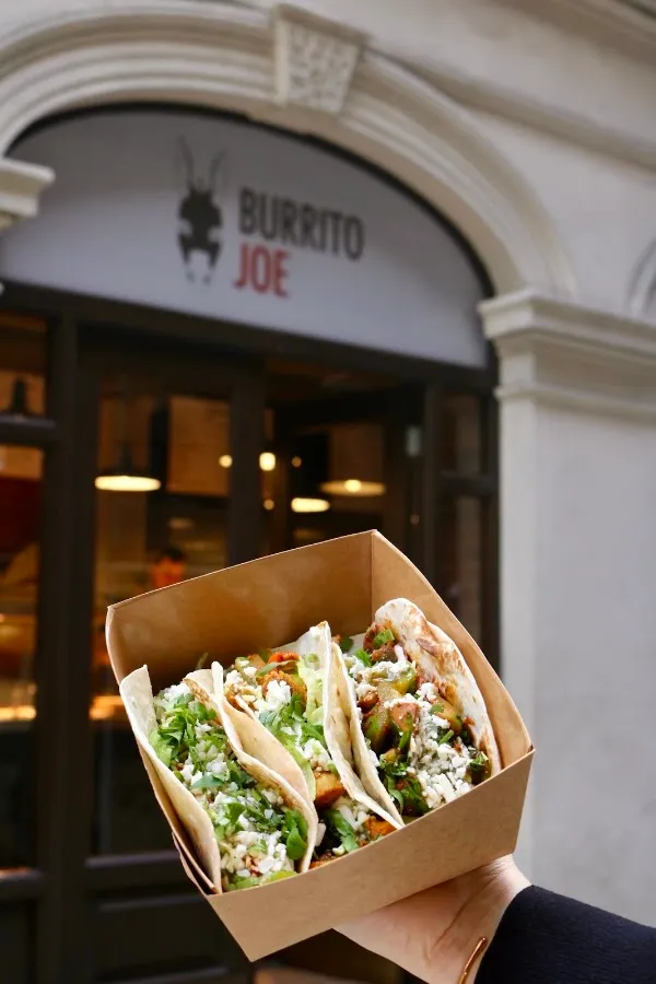 BookNoFees: Snack bar – Burrito Joe – London – Burrito Joe, photo 3