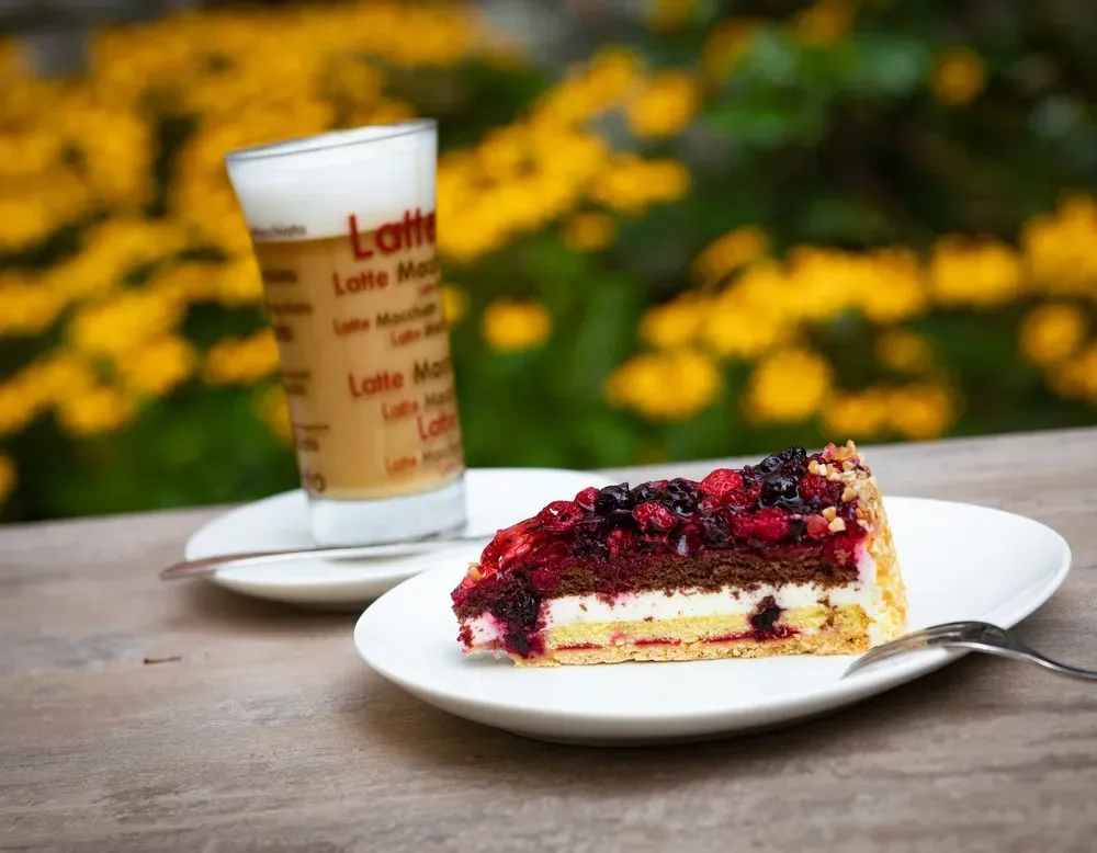 BookNoFees: Restaurant – Café im Park – Warstein-Suttrop – Café in the Park, photo 1