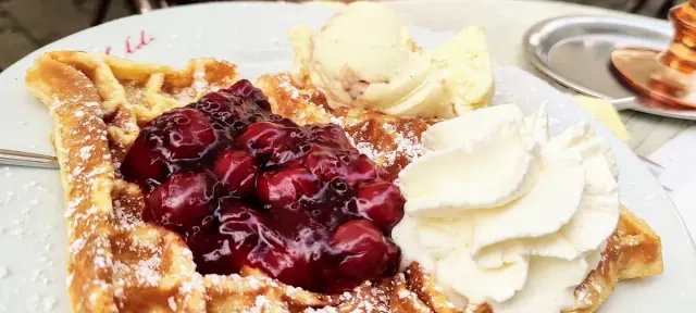 BookNoFees: Restaurant – Garibaldi Eis Café – Lüdenscheid – Garibaldi Ice Cream Café, photo 2