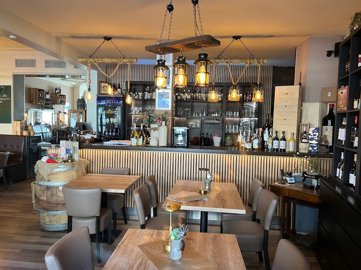 BookNoFees: Restaurant – Pizzeria Trattoria Italiana Stefi – Lippstadt – Stefi’s Italian Pizzeria and Trattoria, photo 1