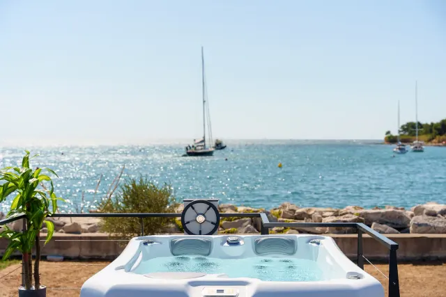 BookNoFees: Luxury Sea House Pearl Infinity – Exclusive houseboat in Novigrad – Novigrad