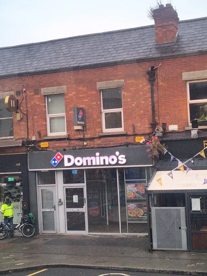 BookNoFees: Snack bar – Domino's – Dublin – Domino's, photo 1