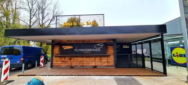 BookNoFees: Flying Smoker BBQ Grill, Ljubljana