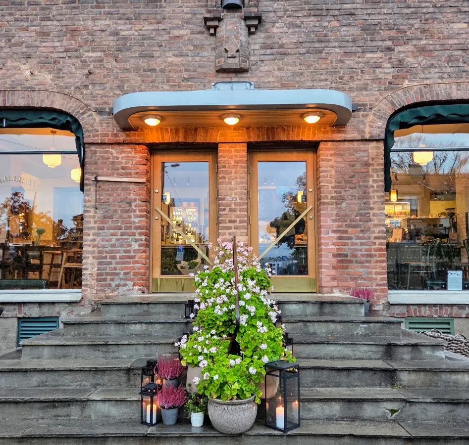 BookNoFees: Café – Åpent Bakeri – Oslo – Open Bakery, photo 1