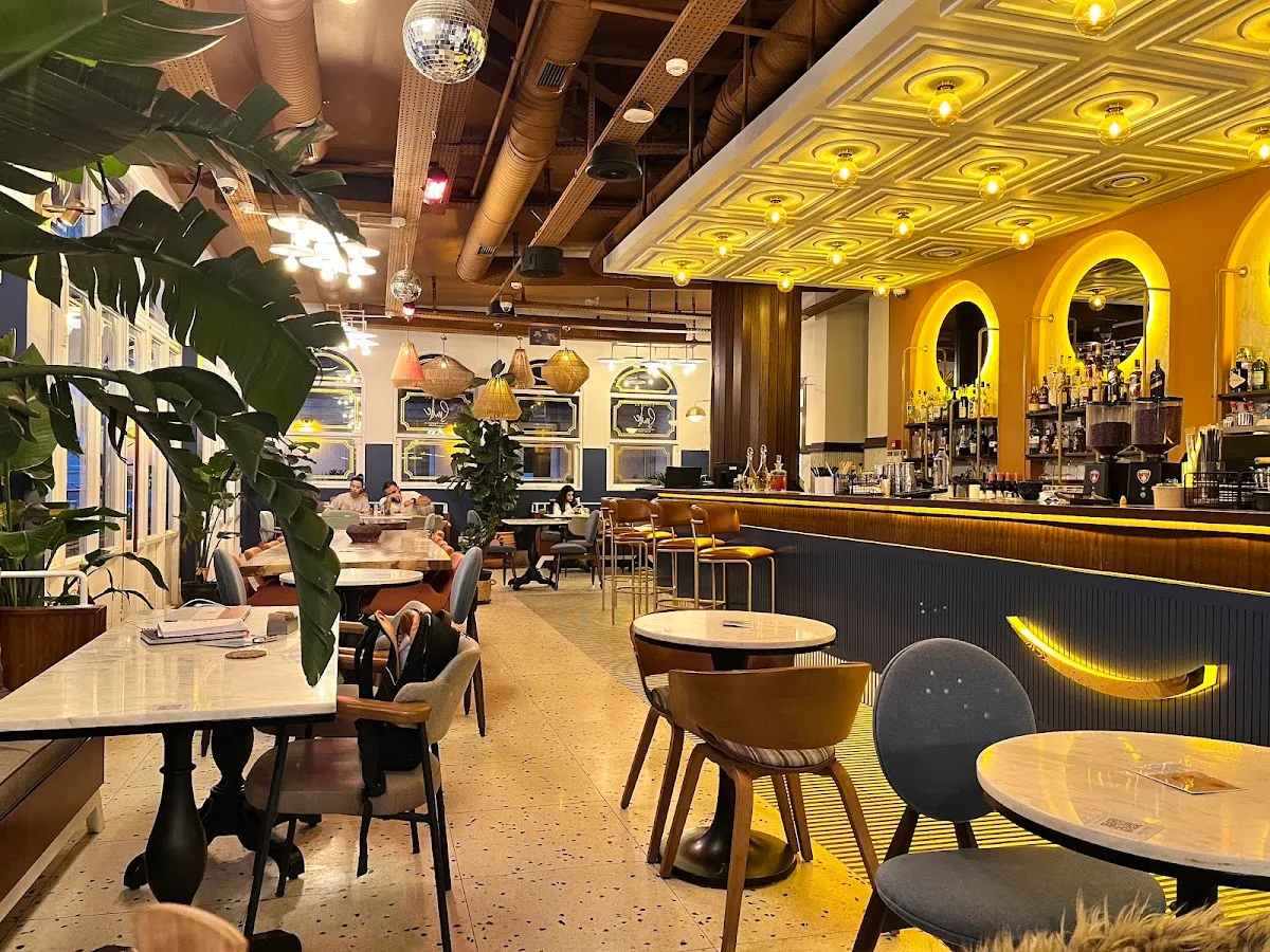 BookNoFees: Restaurant – Griffin Bomonti – Istanbul – Griffin Bomonti, photo 1