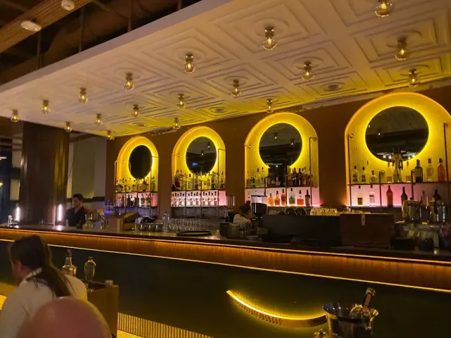 BookNoFees: Restaurant – Griffin Bomonti – Istanbul – Griffin Bomonti, photo 3