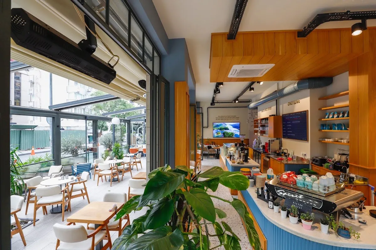 BookNoFees: Café – Beacon Coffee – Istanbul – Beacon Coffee, photo 1