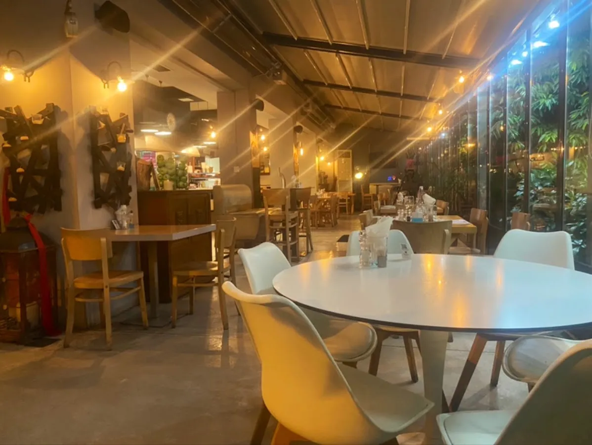 BookNoFees: Restaurant – BROTH3RS – Athens – Brothers, photo 1