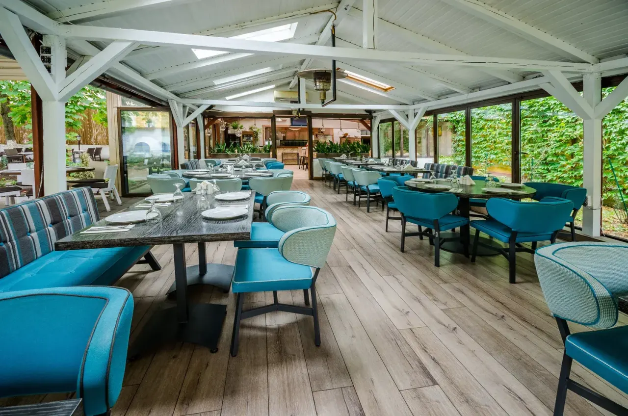 BookNoFees: Restaurant – Olympos – Prague – Olympos, photo 1