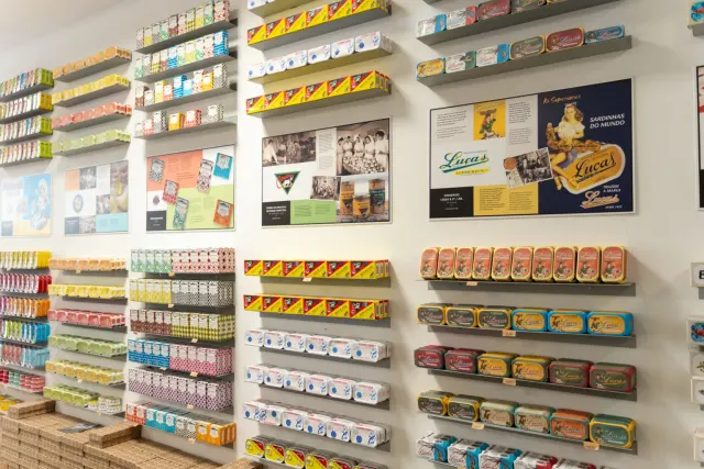BookNoFees: Restaurant – Loja das Conservas – Lisbon – Canned Food Shop, photo 3