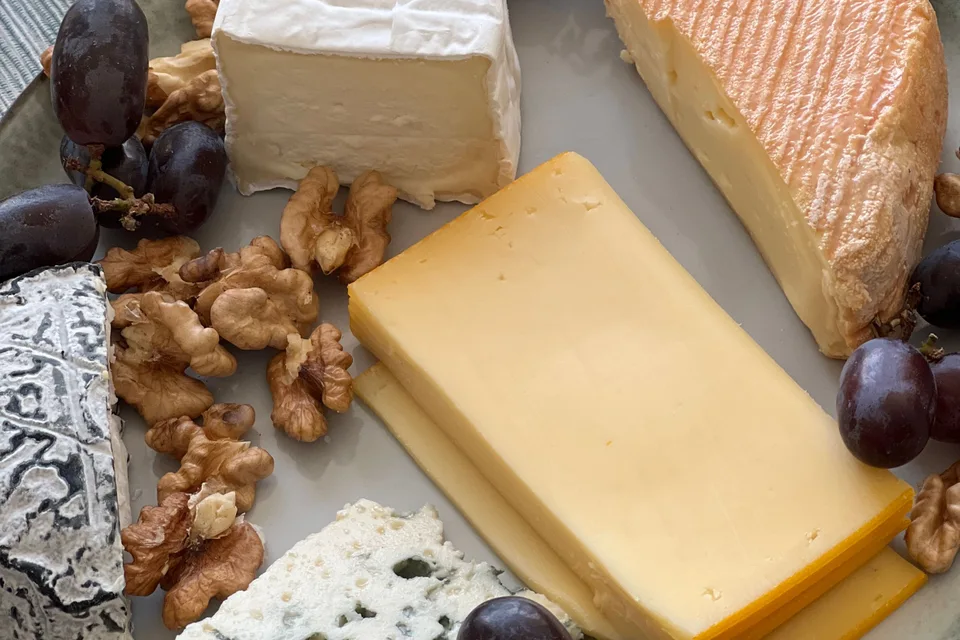 BookNoFees: Example photo: Cheese platter