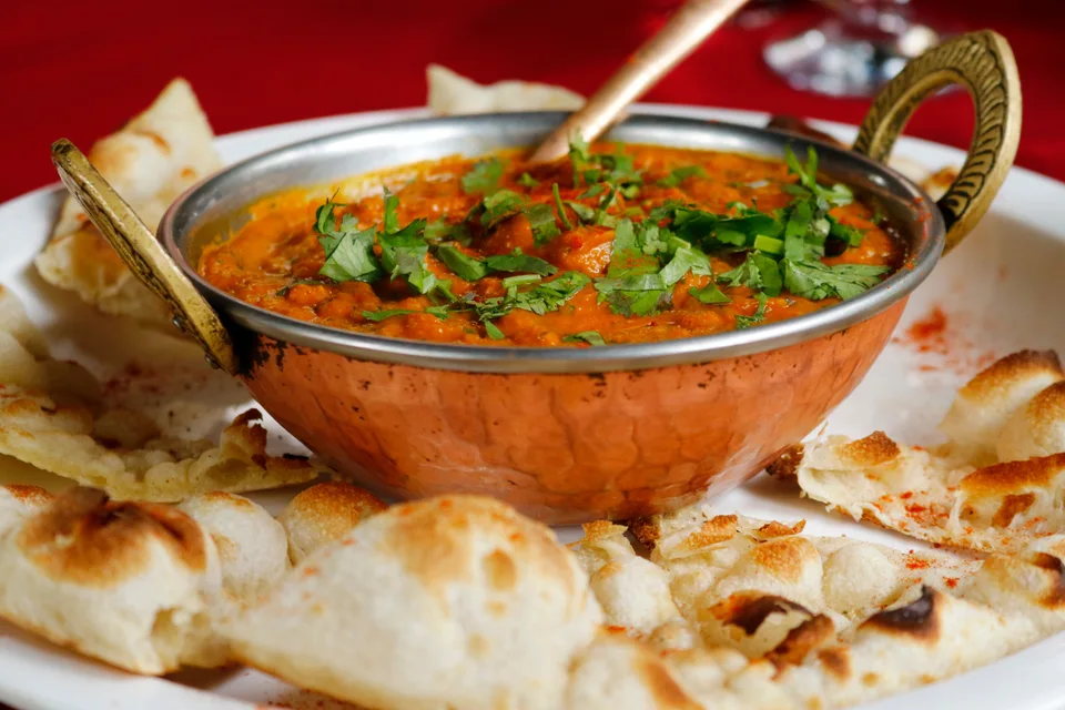 BookNoFees: Example photo: Indian curry with naan bread